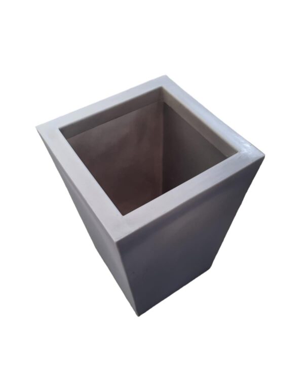 Macetero Grande Piramidal 67cm - Imagen 5